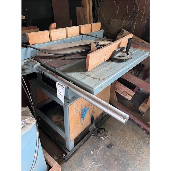DELTA 10" CONTRACTORS TABLE SAW