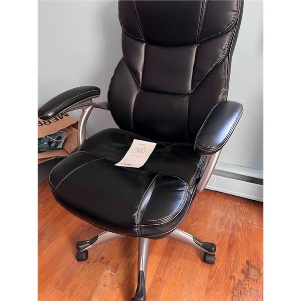 LEATHER OFFICE CHAIR