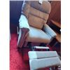 Image 4 : LA-Z-BOY RECLINER LIKE NEW
