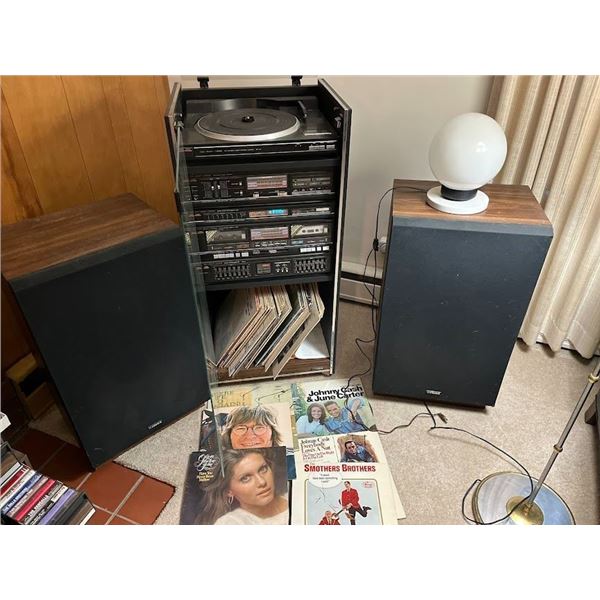 Fisher Vintage Stereo System w Speakers