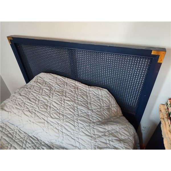 VINTAGE BLUE BEDROOM FURNITURE WITH BRASS TRIM : SINGLE BED