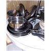 Image 2 : HUGE BAKING AND COOKWARE BUNDLE (APPROX. 41 PIECES TOTAL)