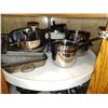 Image 6 : HUGE BAKING AND COOKWARE BUNDLE (APPROX. 41 PIECES TOTAL)