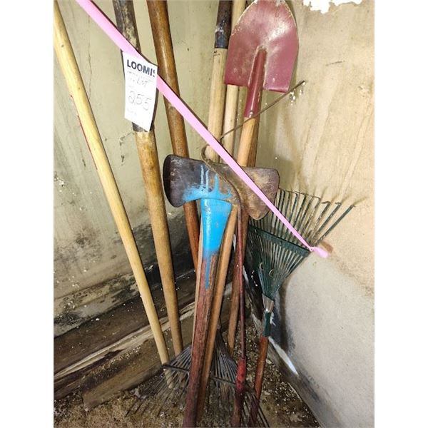 LONG HANDLE TOOLS & SPADE SHOVEL