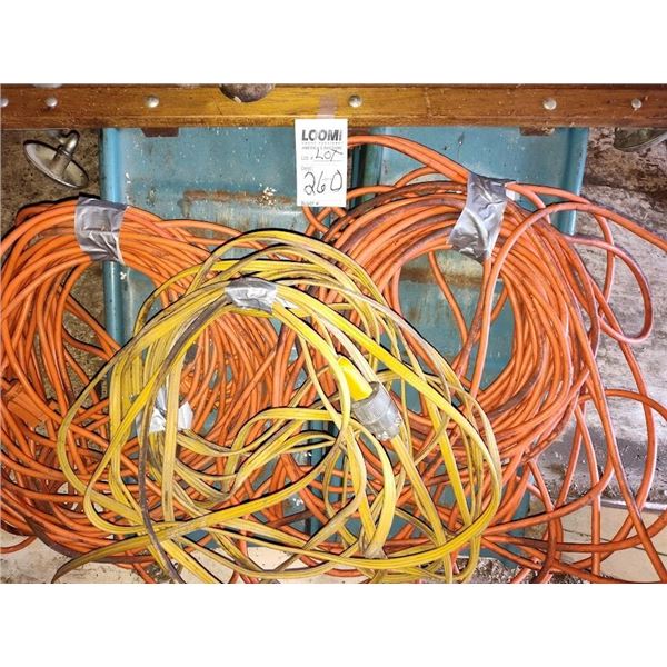 ELECTRIC CORDS / CHAIN & OTHER ITEMS IN THE LOT