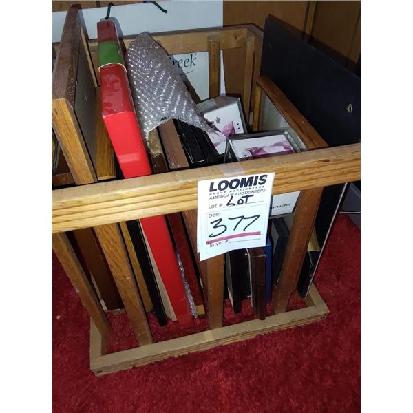 OAK MGZ RACK W WOOD PHOTO FRAMES
