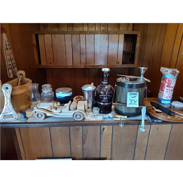 LARGE LOT OF BAR ITEMS AND OTHER CLTBLS