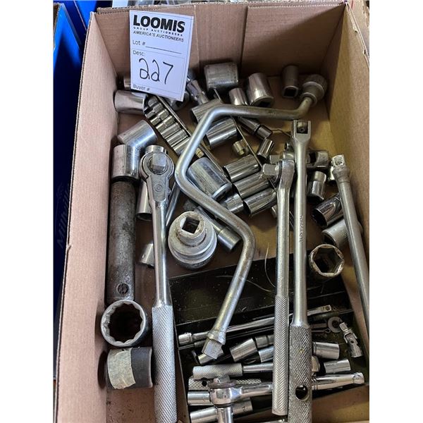 Flat lot of sockets & ratchets