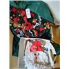 Image 1 : CHRISTMAS DECOR LOT