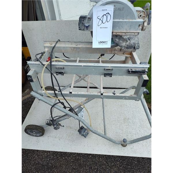 KOBALT PORTABLE JOB SITE SAW WITH TABLE/ RUNS