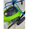 Image 2 : GREENWORKS PRESSURE WASHER 2000 PSI / RUNS