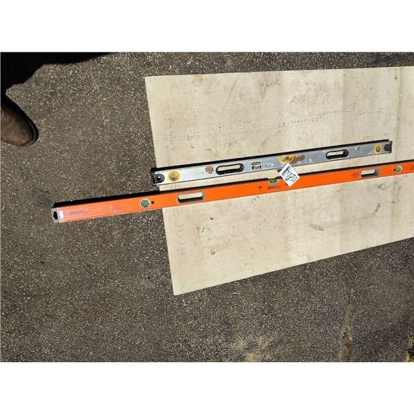 SET OF 2 LEVELS (STANLEY FAT MAX) (78" JOHNSON)