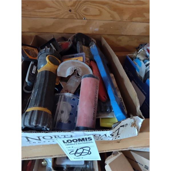 FLAT OF ASSORTED HAND TOOLS