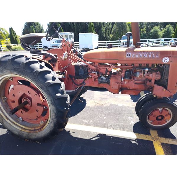 FARMALL SUPER C TRACTOR (IMPLEMENTS SELL SEPARATELY)