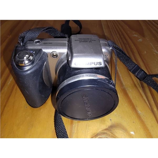 OLYMPUS SP-600UZ CAMERA