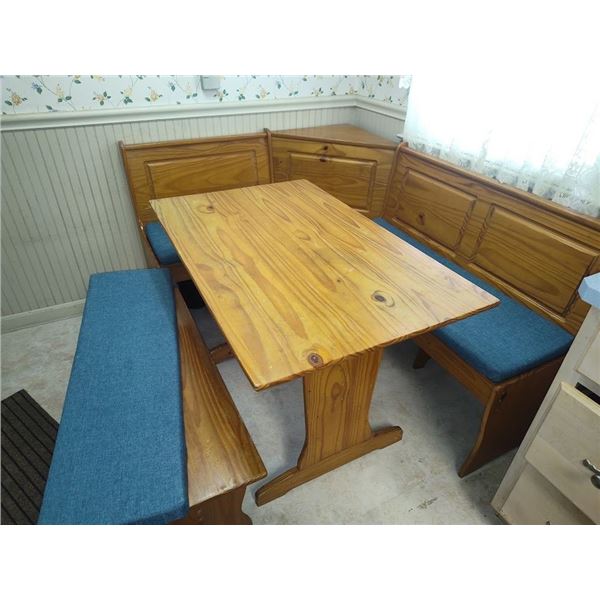 WOOD HARVEST KITCHEN SET WITH REMOVABLE CUSHIONS