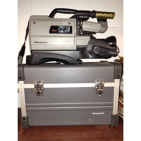 PANASONIC AG460 RECORDER WITH STEREO ZOOM INCLUDES CASE