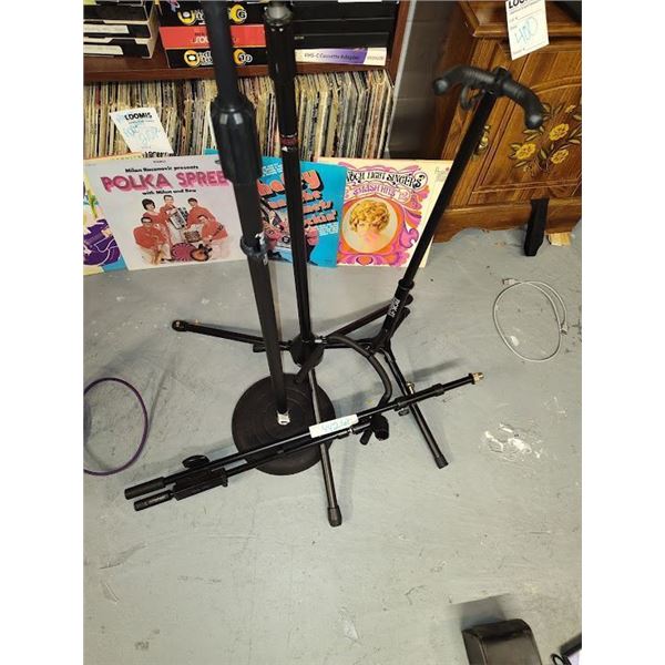 Lot of assorted stage stands