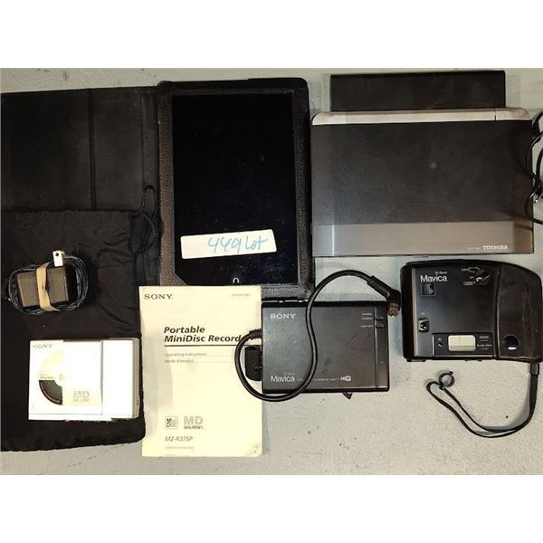 Bundle lot of assorted electronics