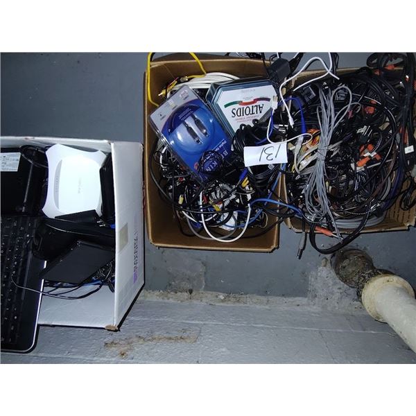 HUGE LOT OF ELECTRONICS, CORDS, ECT, ALL IN GOOD CONDITION