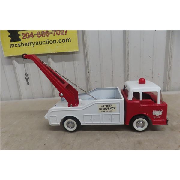 Nylint No. 3400 Hi-Way Emergency Tow Truck, Pressed Steel, Late 1950s Or 1960s 17" Long