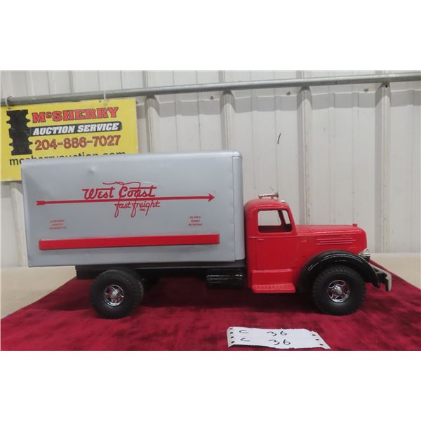 Smith-Miller West Coast Fast Freight Toy Truck, Pressed Steel Die-Cast, 1940s Or 1950s, 21" Long