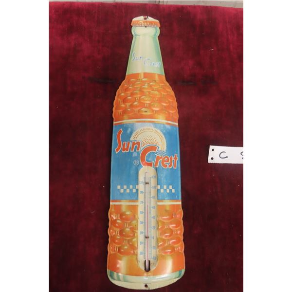 Sun Crest Soda Bottle Die Cut Metal Tin Thermometer, 1940s Or 1950s, 4" x 16 1/2"