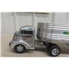 Image 11 : Smith-Miller Silver Streak Toy Semi Truck & Trailer Pressed Steel, 1940s–50s, 23"