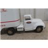 Image 10 : Tonka Wheaton Van Line Semi Truck & Trailer Pressed Steel, 1960s, 24"