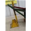 Image 8 : Minni Toy Otaco Construction Steam Shovel Pressed Steel, 1940s–50s, 18" Approx.