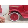 Image 4 : Buddy L T-Reproductions Red Baby International Express Truck Replica of 1929, 24 1/2" Long, Limited