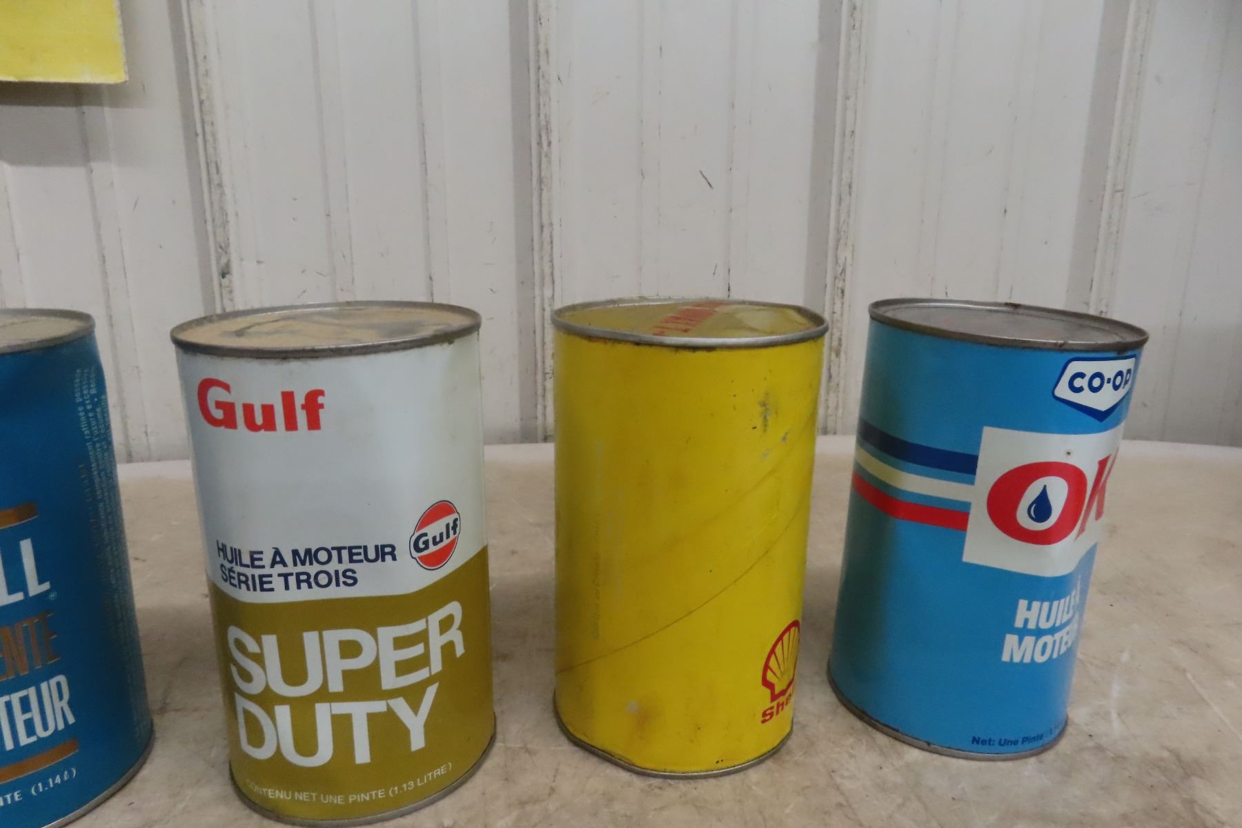 369 Shell 6 Quart Full Oil Cans: Coop, Shell, Kendall, Quaker State