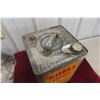 Image 6 : Shell Aero Shell Lubricating Oil 4 Gallon Can