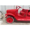 Image 2 : Buddy L Aerial Ladder Fire Truck Pressed Steel 1920s Or 1930s Professionally Restored 38"