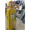 Image 12 : Gilbarco Calco-Meter Gas Pump White Rose 1940s Or 1950s With Reproduction Globe - Professionally Re