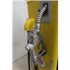 Image 23 : Gilbarco Calco-Meter Gas Pump White Rose 1940s Or 1950s With Reproduction Globe - Professionally Re