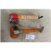 Image 3 : Two Vintage Shell Insect Sprayers