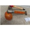 Image 5 : Two Vintage Shell Insect Sprayers