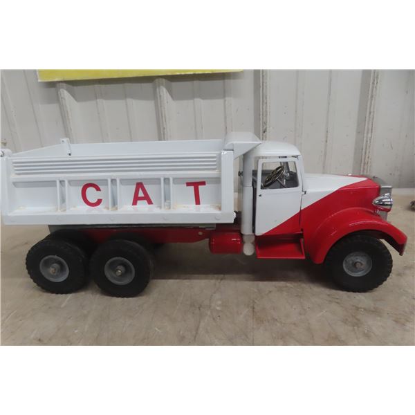 Smith-Miller Mack Dump Truck Tandem, 1950s, 17 1/2" Long