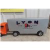 Image 10 : Smith-Miller Lyon Van Lines Truck & Trailer Pressed Steel, 1950s, 20"