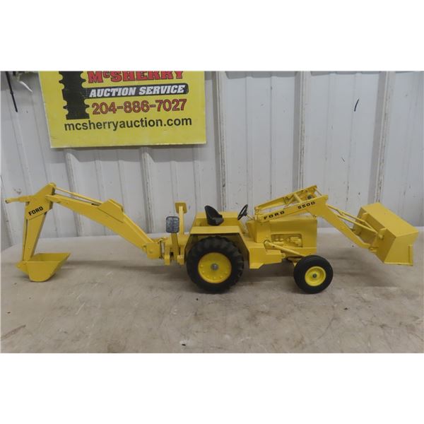 ERTL Ford Backhoe Die-Cast Loader, 1/12 Scale, 1970s