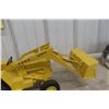 Image 3 : ERTL Ford Backhoe Die-Cast Loader, 1/12 Scale, 1970s