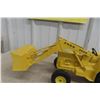 Image 7 : ERTL Ford Backhoe Die-Cast Loader, 1/12 Scale, 1970s