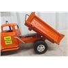 Image 4 : Tonka State Hi-Way Dept Hydraulic Dump Truck Pressed Steel, 1950s, 13"