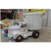 Image 10 : Otaco Minnitoy Heinz 57 Pickle Pressed Steel Truck And Trailer 1940s Or 1950s 28"