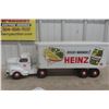 Image 11 : Otaco Minnitoy Heinz 57 Pickle Pressed Steel Truck And Trailer 1940s Or 1950s 28"