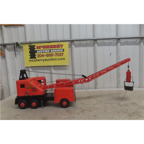 Marx Lumar Contractor Pressed Steel Mobile Crane 1940s Or 1950s 16" Plus Boom