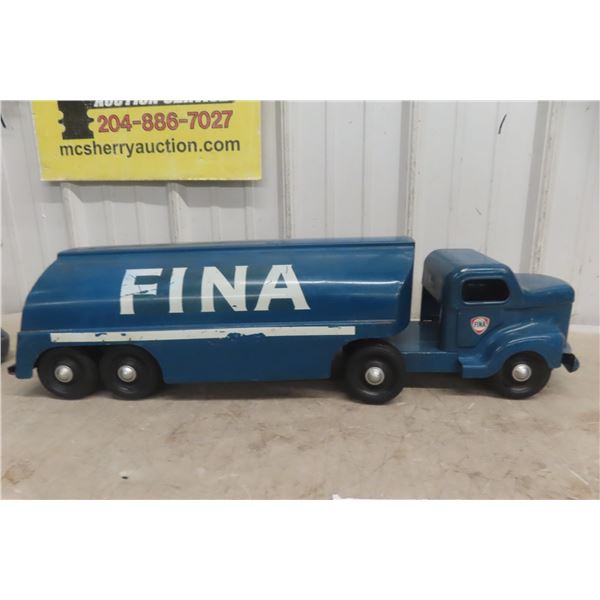 Otaco Minnitoy Fina Tanker Truck And Trailer 1940s Or 1950s Pressed Steel 28 1/2"