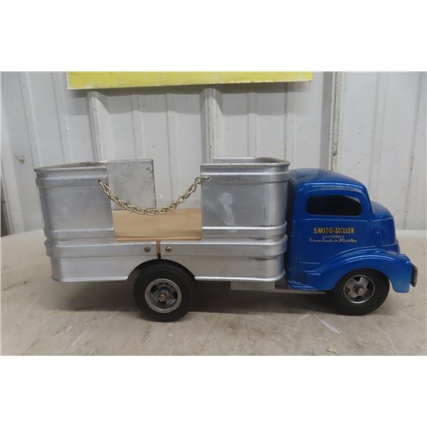 Smith-Miller Pressed Steel Delivery Truck 1950s 14"