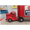 Image 11 : Otaco Minnitoy Canada Packers Maple Leaf Truck And Trailer 1940s Or 1950s Pressed Steel 29"